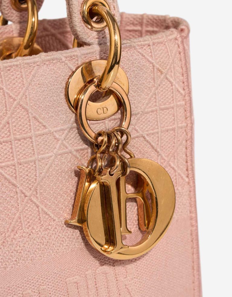 Dior Lady D-Lite Medium Canvas Pink Closing System | Sell your designer bag