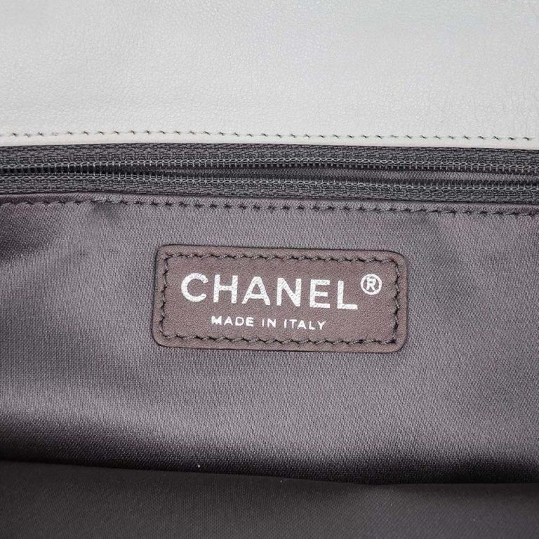 Chanel Pearl Obsession Flap Bag Lamb White Logo | Sell your designer bag