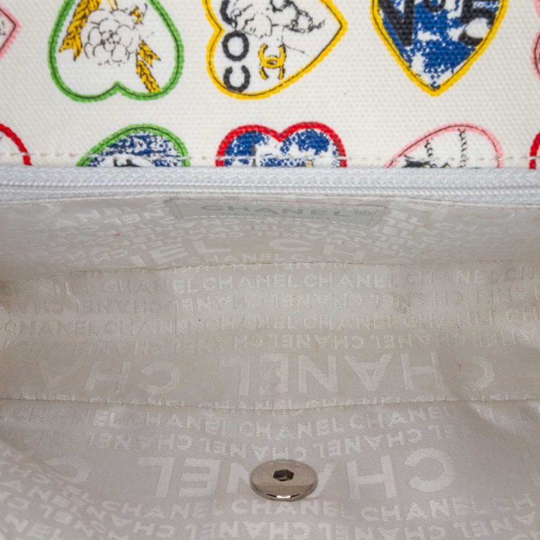 Chanel Small Canvas Valentine Heart White / Multicolour Inside | Sell your designer bag