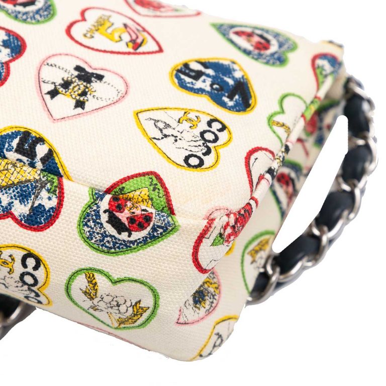 Chanel Small Canvas Valentine Heart White / Multicolour Signs of wear | Sell your designer bag