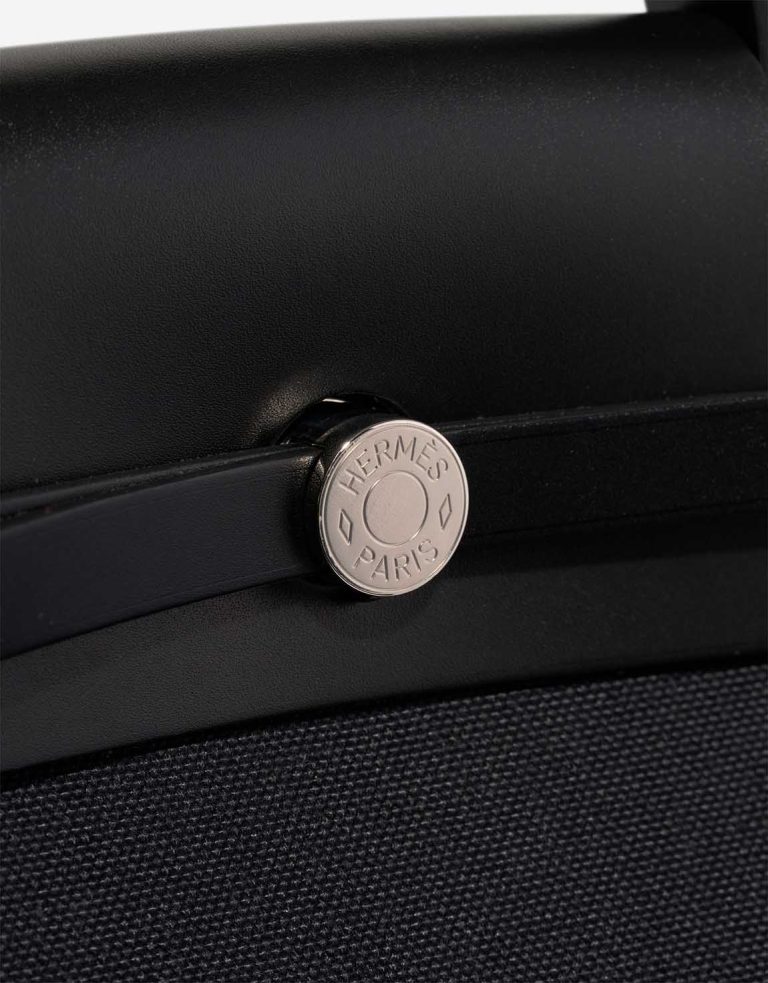 Hermès Herbag 39 Toile / Vache Hunter Noir Closing System | Sell your designer bag