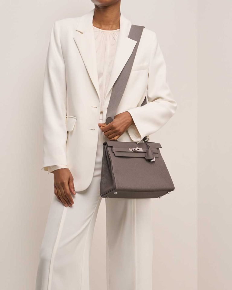 Hermès Kelly 28 Togo Gris Étain Front | Sell your designer bag