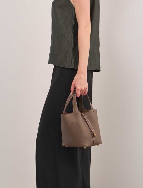 Hermès Picotin 18 Taurillon Clémence Étoupe on Model | Sell your designer bag