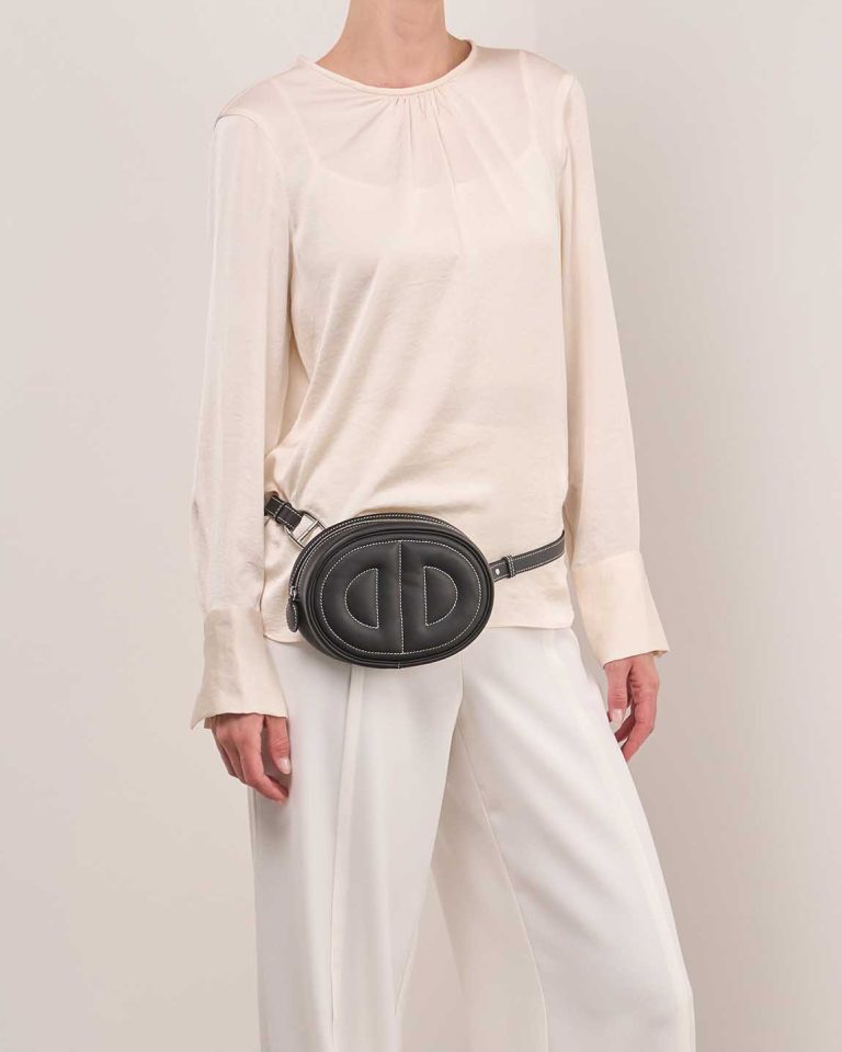 Hermès In-the-Loop Banane Belt Bag Swift Black Front | Sell your designer bag
