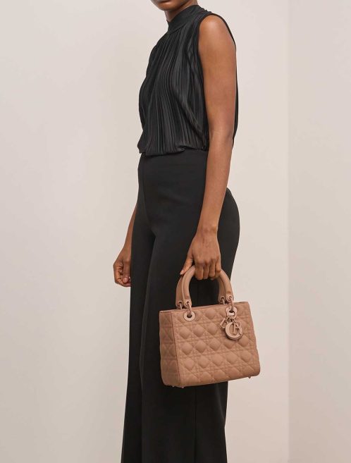 Dior Lady Medium Lamb Beige Rosé on Model | Sell your designer bag