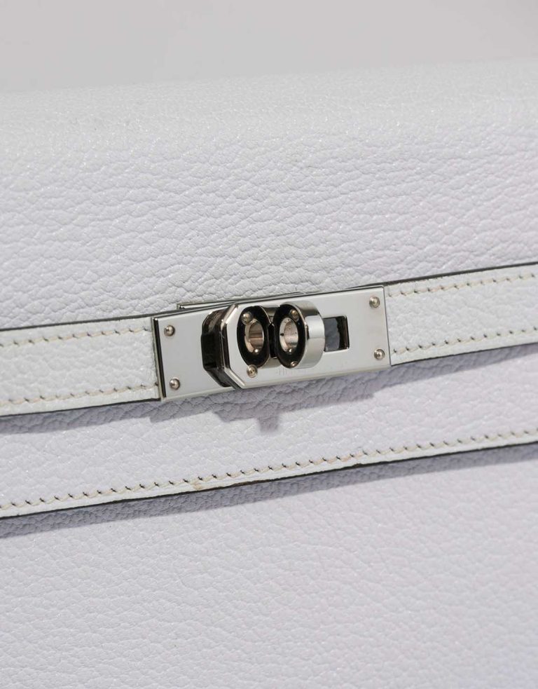 Hermès Kelly To Go Chèvre Bleu Brume Closing System | Sell your designer bag