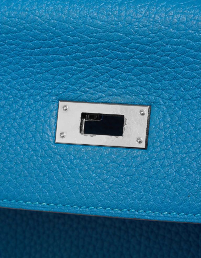 Hermès Kelly 32 Clémence Bleu Hydra Signs of wear | Sell your designer bag