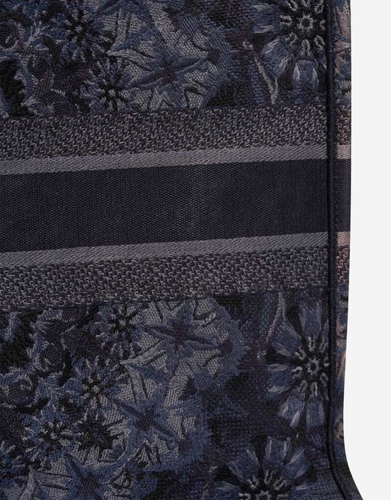 Dior Book Tote Large Canvas Blue Signs of wear | Sell your designer bag