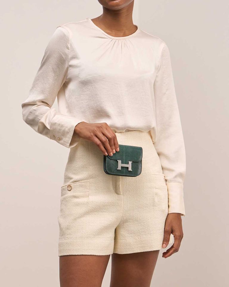 Hermès Constance Slim Wallet Niloticus Lizard Vert Cyprès Front | Sell your designer bag