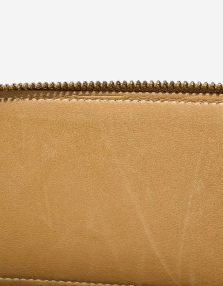 Hermès Bolide 27 Ostrich Poussière Signs of wear | Sell your designer bag