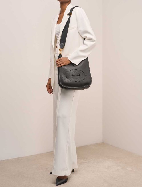 Hermès Evelyne 29 Clémence Black on Model | Sell your designer bag