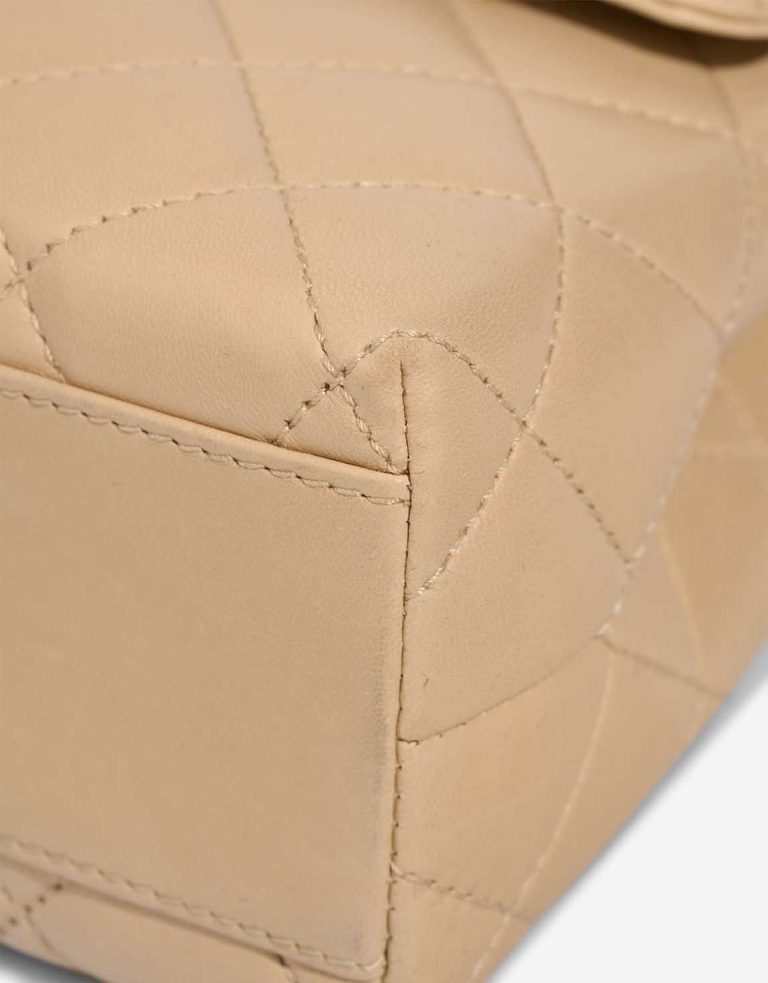 Chanel Timeless Handle Medium Lamb Beige Signs of wear | Sell your designer bag