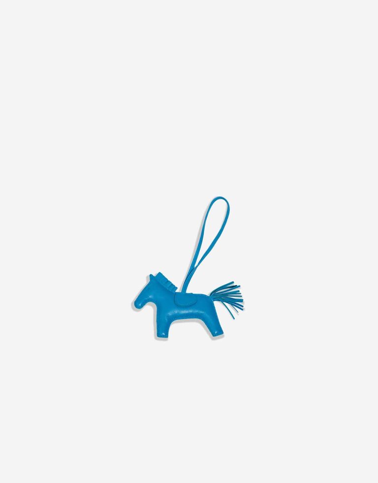 Hermès Rodeo MM Milo Lamb Bleu Zanzibar Front | Sell your designer bag