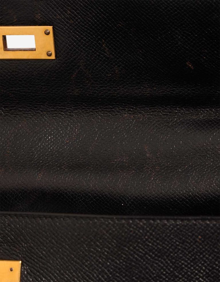 Hermès Kelly 35 Epsom Black Signs of wear | Sell your designer bag