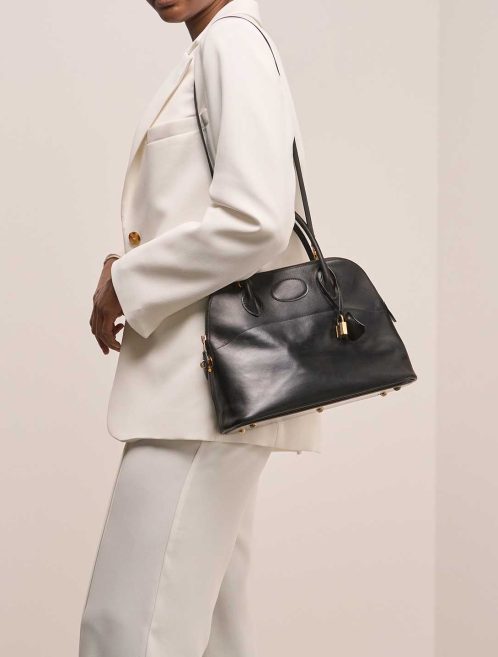 Hermès Bolide 31 Box Black on Model | Sell your designer bag