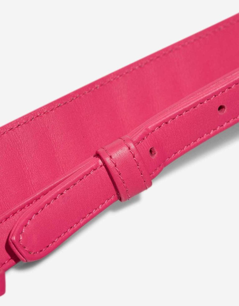 Chanel 19 Belt Bag Small Tweed Pink Signs of wear | Sell your designer bag
