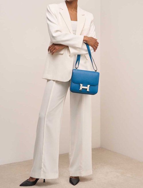 Hermès Constance 24 Epsom Paon on Model | Sell your designer bag