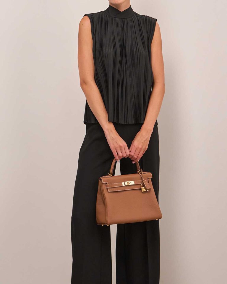 Pre-owned Hermès bag Kelly 28 Togo Gold Gold | Sell your designer bag on Saclab.com