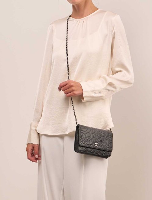 Chanel Wallet On Chain Lamb Black on Model | Sell your designer bag