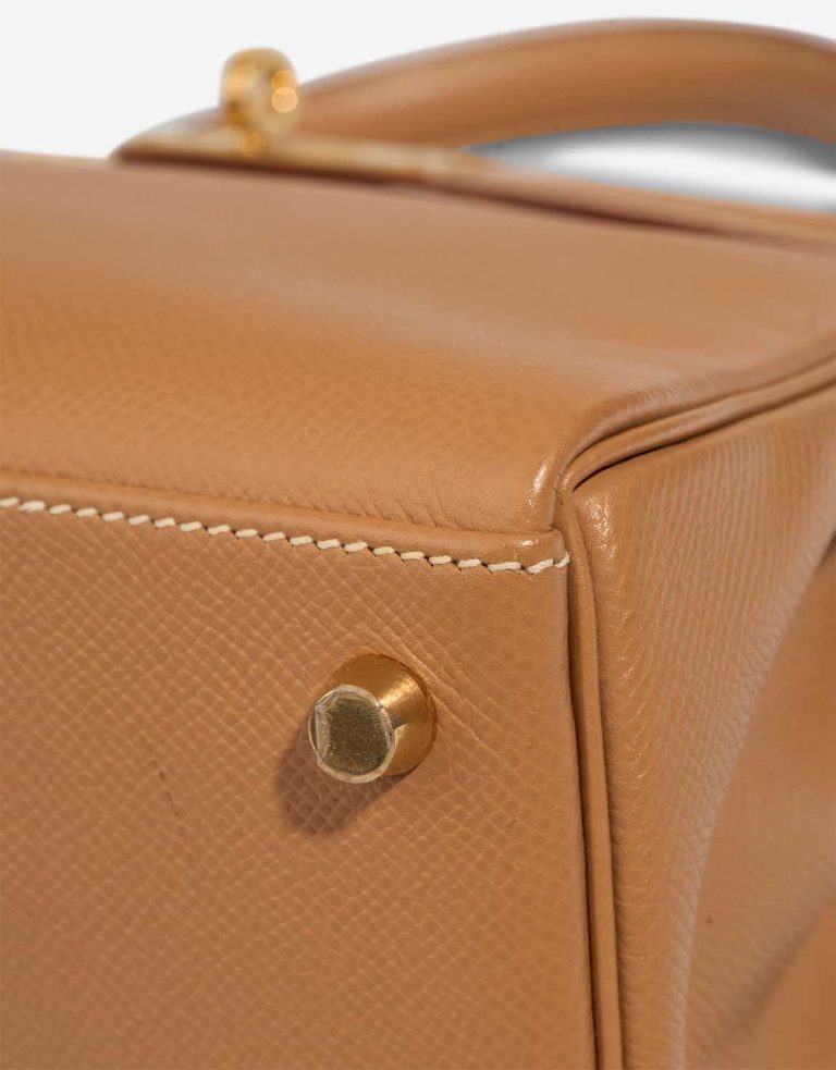 Hermès Kelly 28 Courchevel Tabac Camel Signs of wear | Sell your designer bag