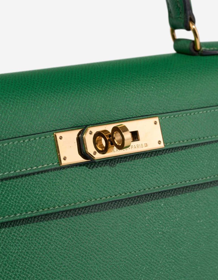 Hermès Kelly 28 Courchevel Vert Émeraude Closing System | Sell your designer bag