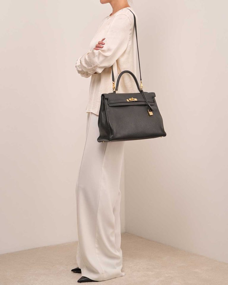 Hermès Kelly 35 Clémence Black Front | Sell your designer bag