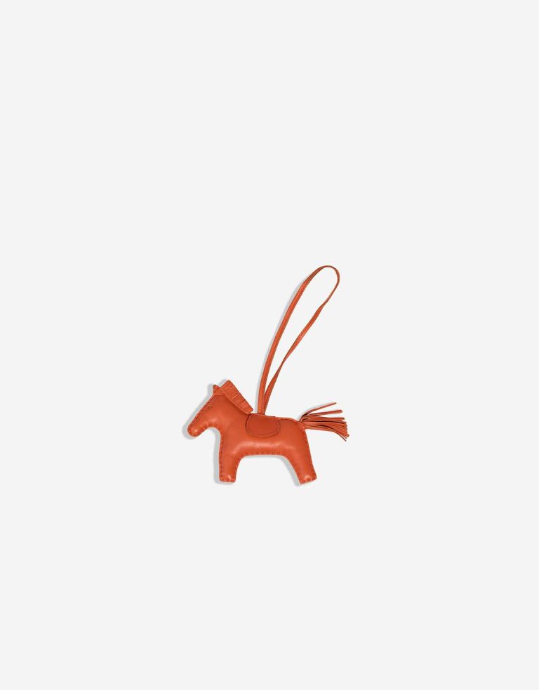 Hermès Rodeo MM Milo Lamb Cuivre Front | Sell your designer bag