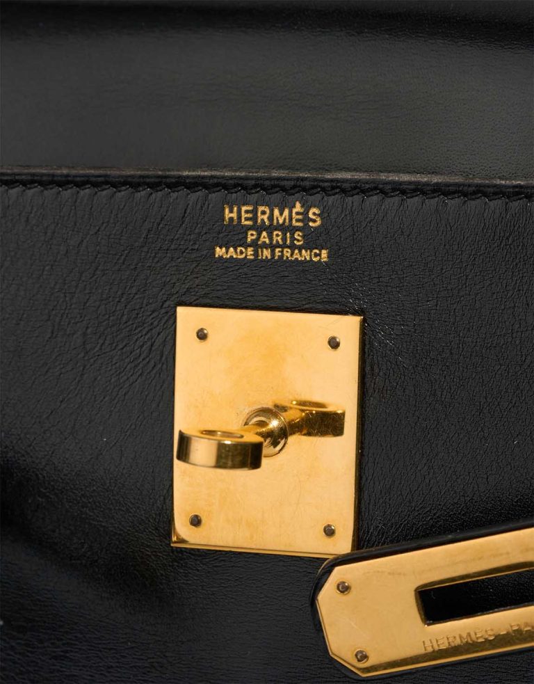 Hermès Kelly 32 Box Black Logo | Sell your designer bag