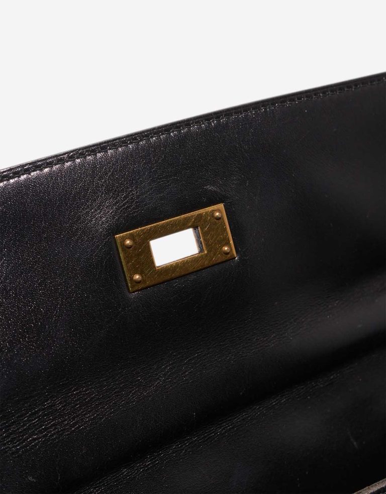 Hermès Kelly 32 Box Black Signs of wear | Sell your designer bag