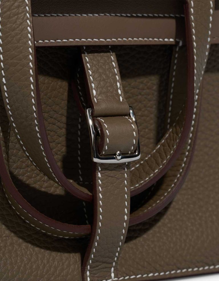 Hermès Halzan 25 Clémence Étoupe Closing System | Sell your designer bag