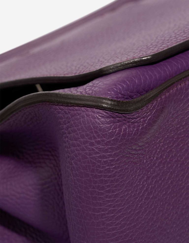 Hermès Jypsière 37 Clémence Ultraviolet Signs of wear | Sell your designer bag