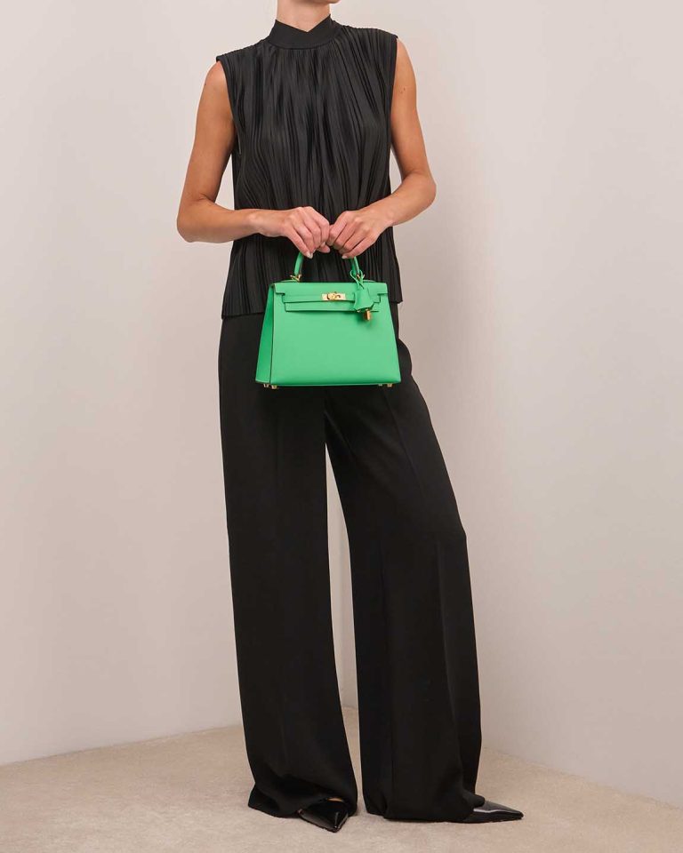 Hermès Kelly 25 Epsom Vert Comics Front | Sell your designer bag
