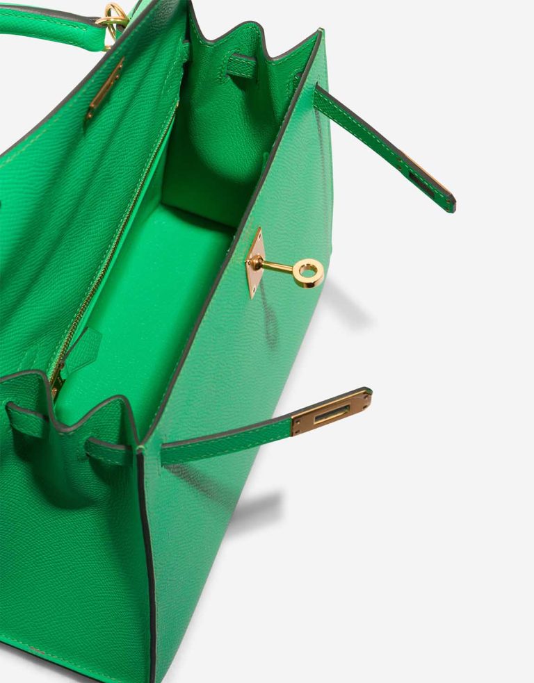 Hermès Kelly 25 Epsom Vert Comics Inside | Sell your designer bag