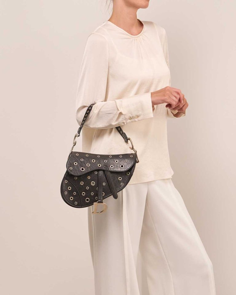 Dior Saddle Medium Aged Calf Black Front | Sell your designer bag