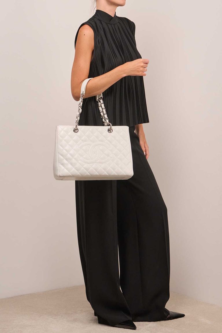 Chanel Shopping Tote GST Caviar White Front | Sell your designer bag