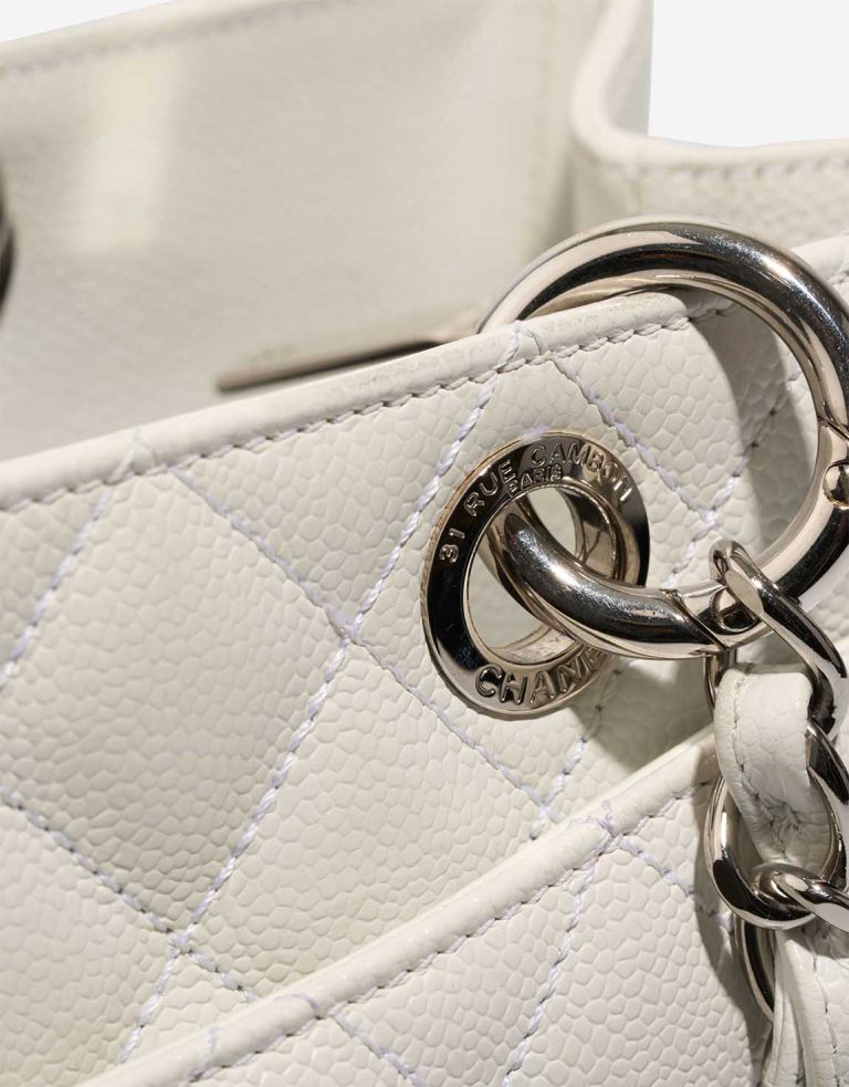 Chanel Shopping Tote GST Caviar White Signs of wear | Sell your designer bag