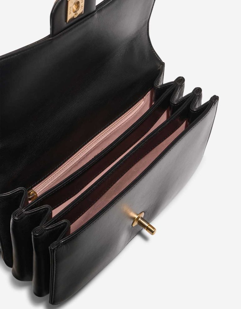 Chanel Around The Corner Flap Bag Medium Calf Black Inside | Sell your designer bag