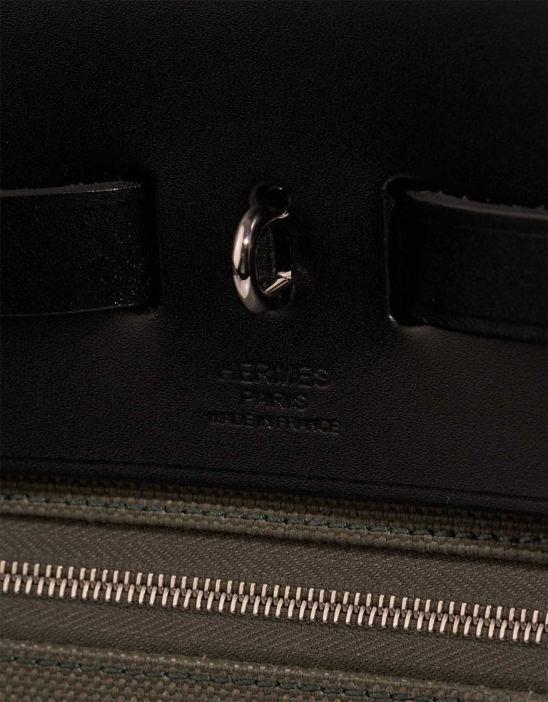 Hermès Herbag 39 Vache Hunter / Toile Black / Vert Militaire Logo | Sell your designer bag