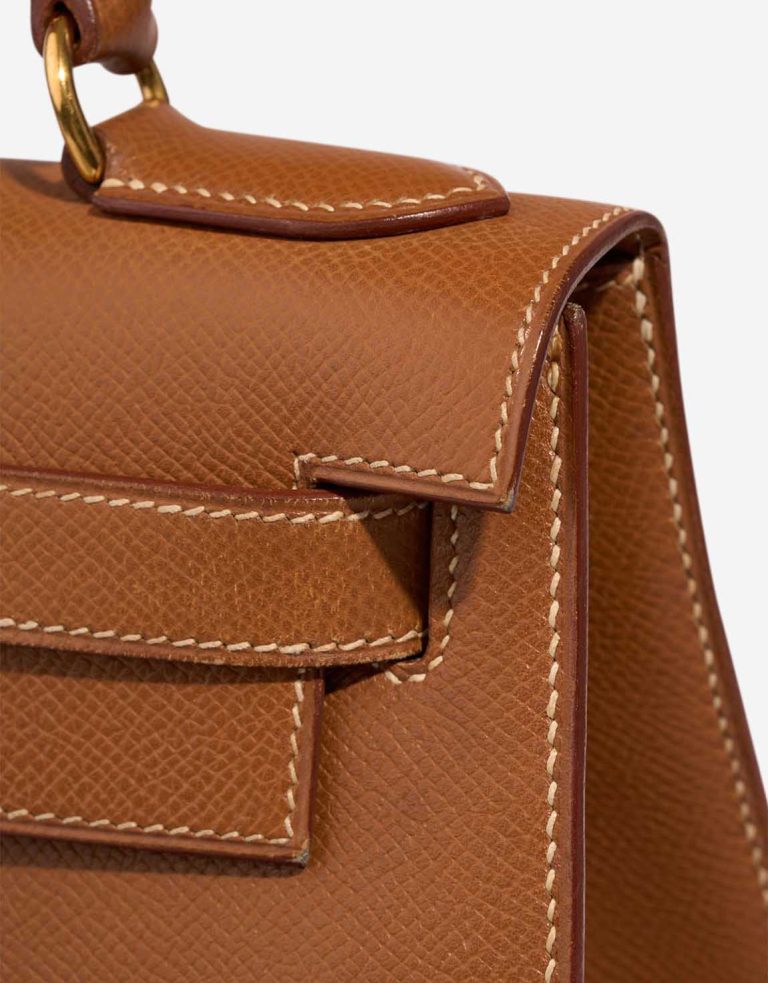 Hermès Kelly 28 Courchevel Gold Signs of wear | Sell your designer bag