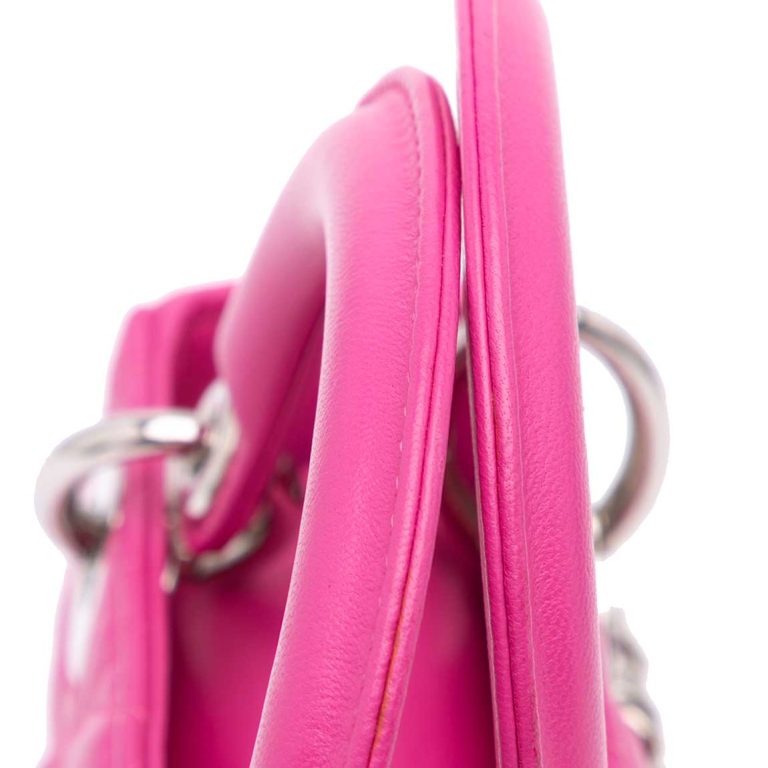 Dior Lady Micro Lamb Pink Signs of wear | Sell your designer bag