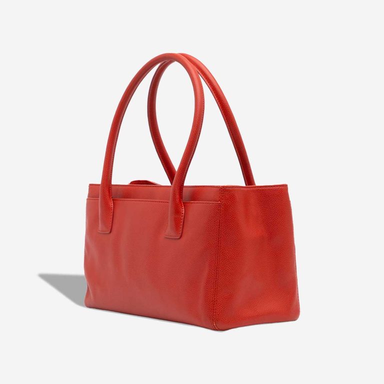 Chanel Executive Cerf Tote Lamb Red | Sell your designer bag