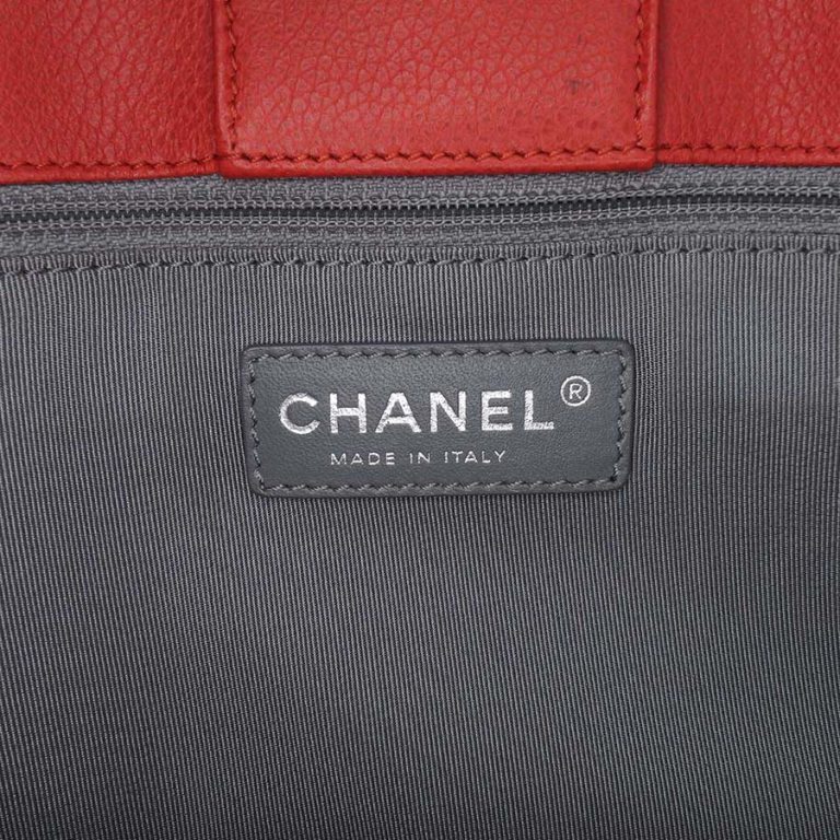 Chanel Executive Cerf Tote Lamb Red Logo | Sell your designer bag