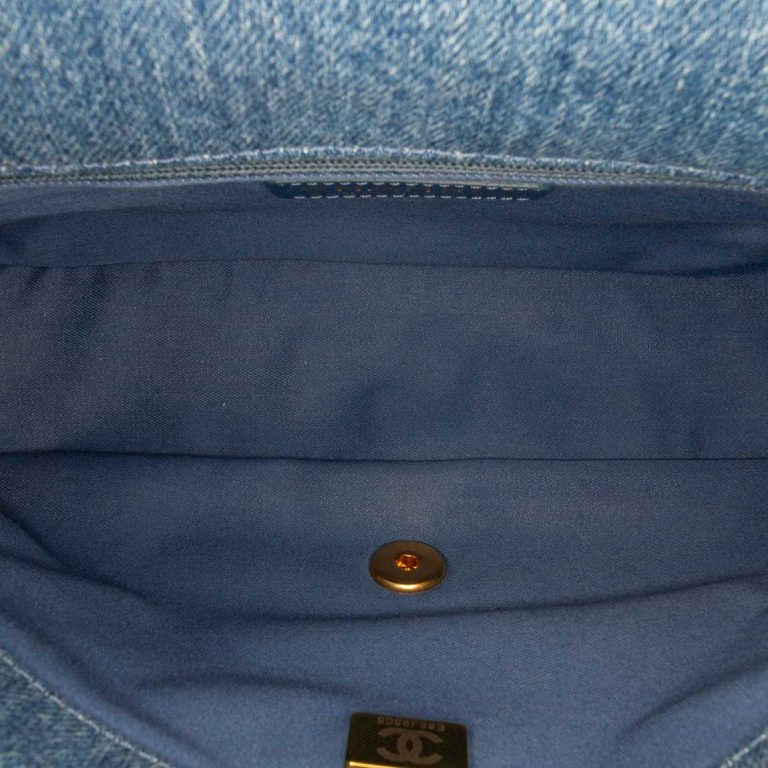 Chanel Mood Flap Bag Mini Rectangular Denim Blue / Multicolour Inside | Sell your designer bag