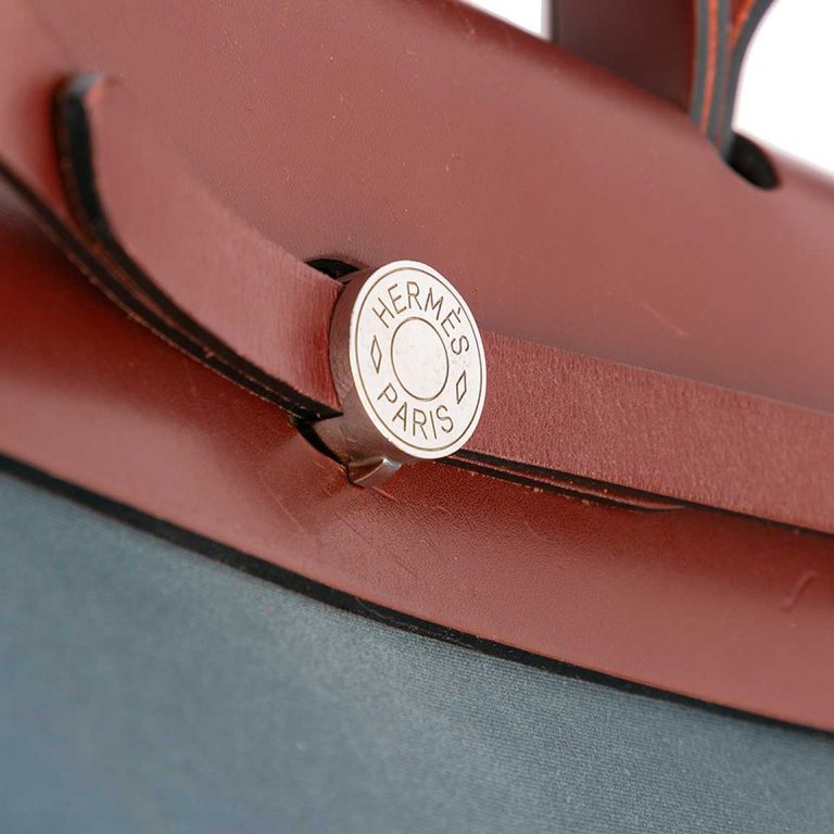 Hermès Herbag 39 Toile / Vache Hunter Rouge H / Gris Fumé  Front | Sell your designer bag