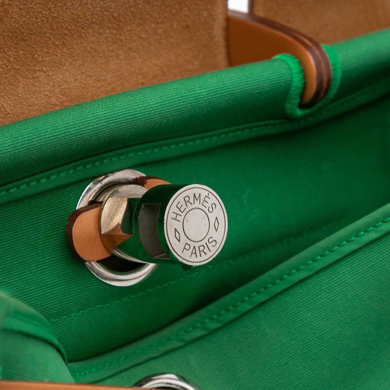 Hermès Herbag 31 Toile / Vache Hunter Bambou Front | Sell your designer bag