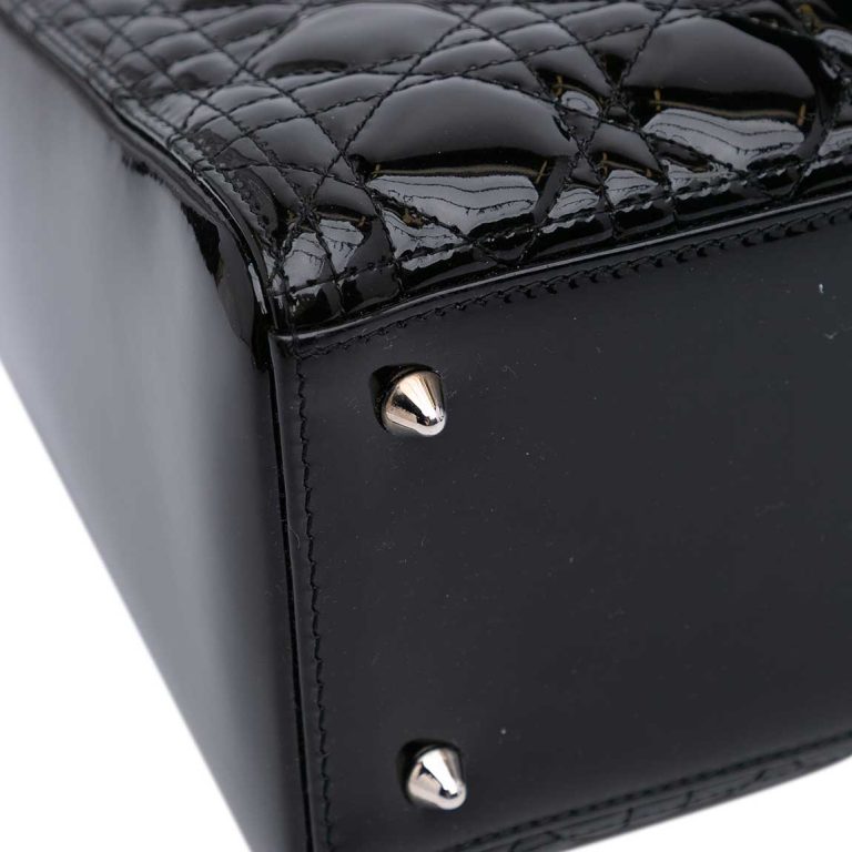 Dior Lady Medium Patent Black on Model | Sell your designer bag