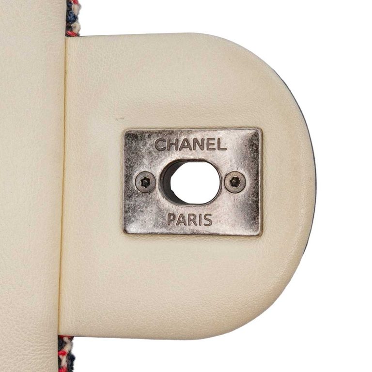 Chanel Timeless Medium Tweed Blue Signs of wear | Sell your designer bag