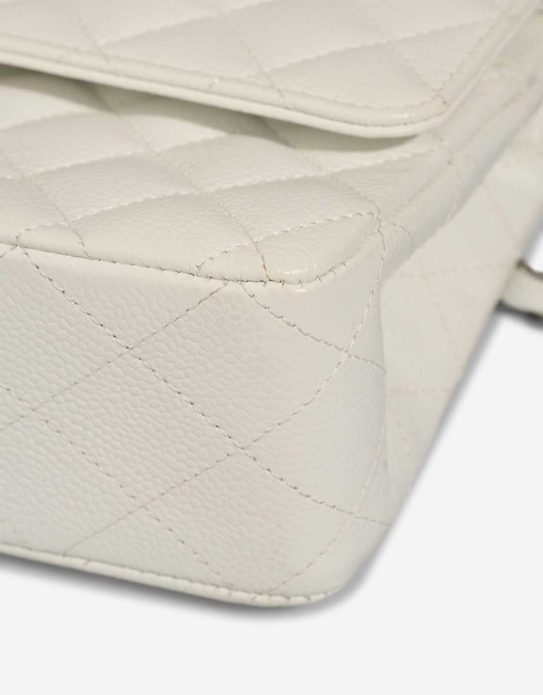 Chanel Timeless Medium Caviar White Signs of wear | Sell your designer bag