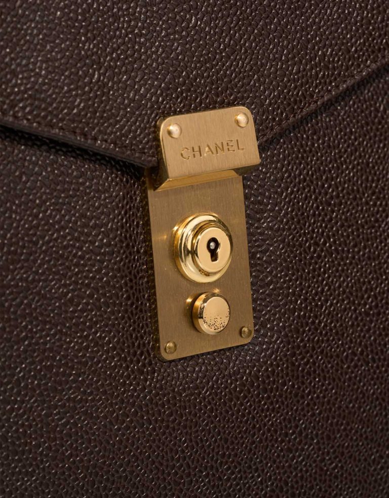 Chanel Briefcase Caviar Brown Closing System | Sell your designer bag