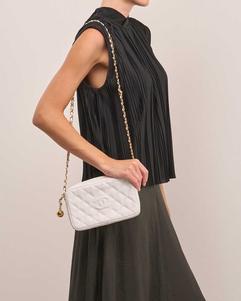 Chanel Camera Bag Caviar White Front | Sell your designer bag